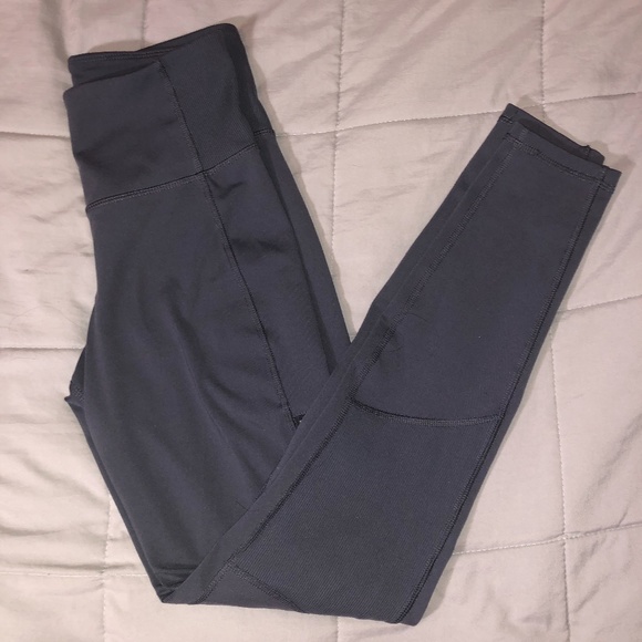 Old Navy Pants - Old Navy Active Go-Dry Leggings